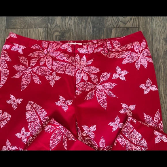 EVAN-PICONE red and white patterned capris - Picture 3 of 5